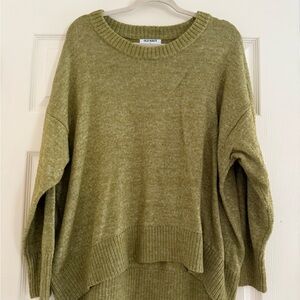 Old Navy Women's Olive Crew Neck Sweater